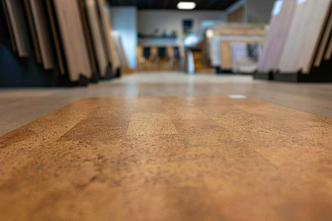 Vinyl Plankenvloeren Kunnen Onder Apparaten Worden Geïnstalleerd